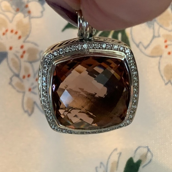 David Yurman Pendant overall size 25x25 - Picture 2 of 5